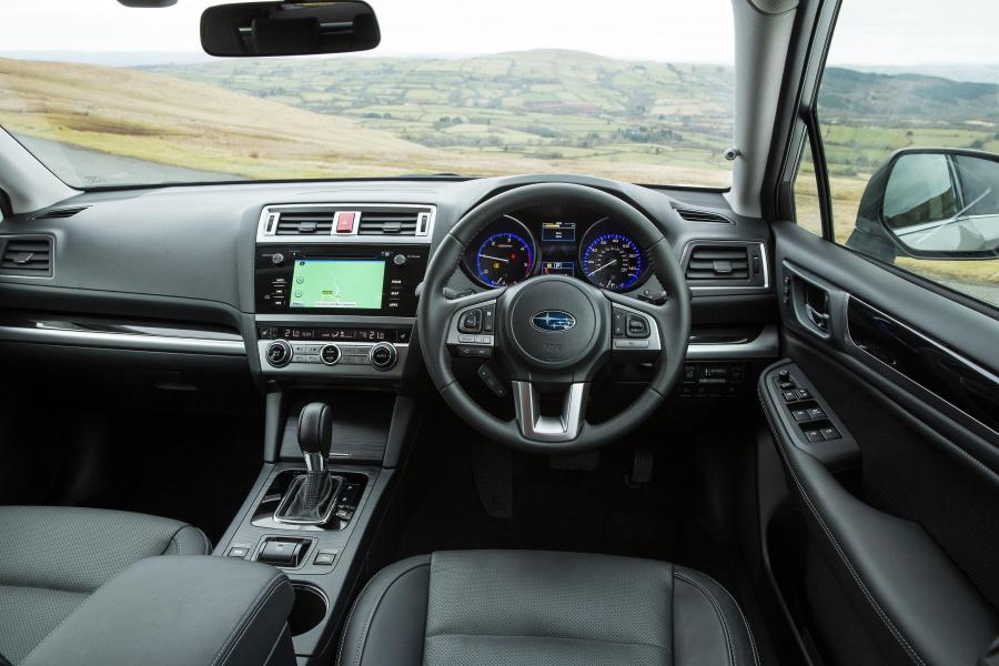 Торпедо Subaru Outback 2.0D 2015 года  (UK) (фото 29 из 32)